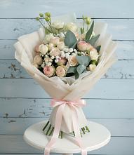 Букет цветов из:  Розы и Лизиантусы #REPLACE_PRED# Таштаголе