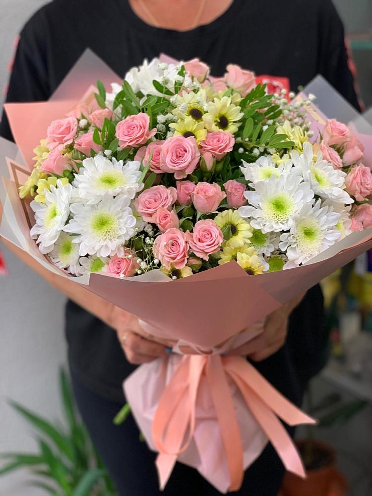 Букет цветов из: Розы и Хризантемы в Таштаголе