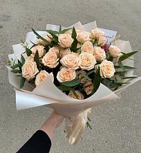 Букет Кремовые розы Латте в Таштаголе