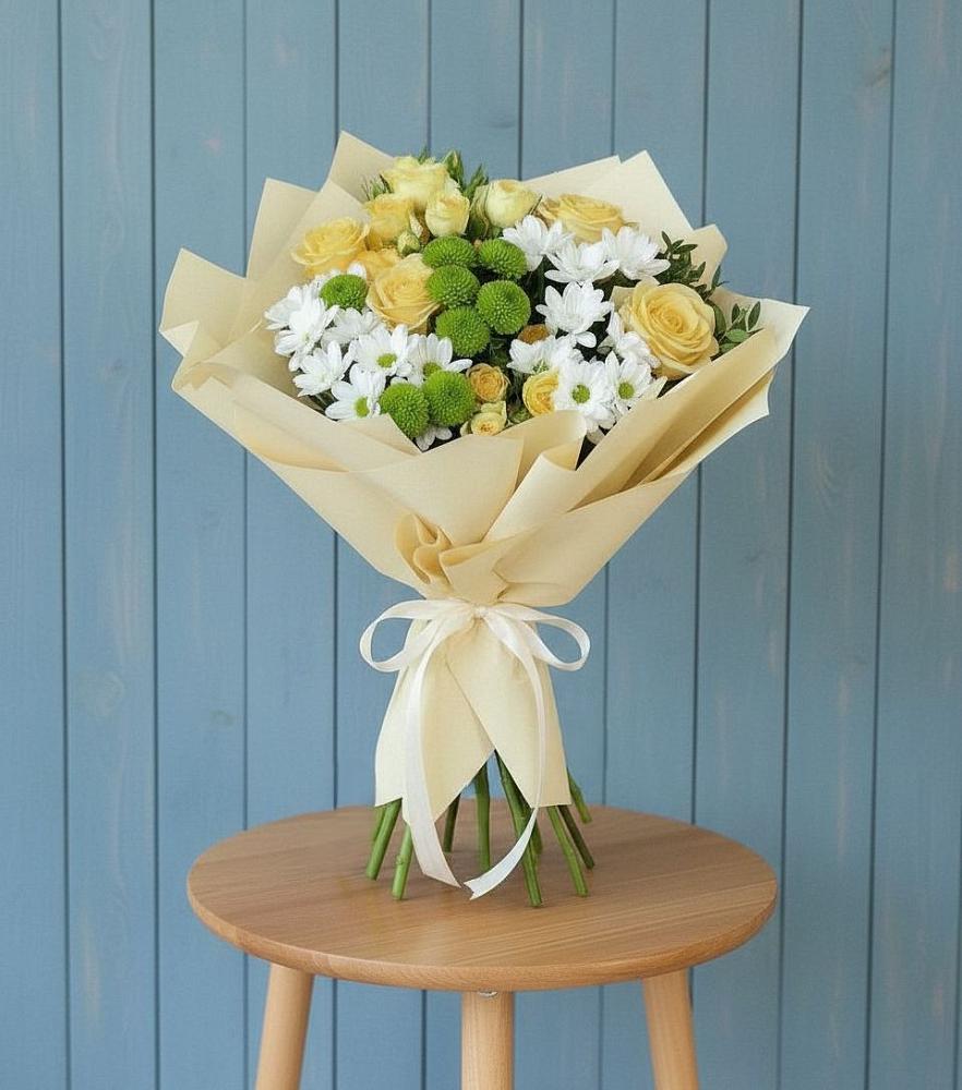 Букет цветов из: Хризантемы и Розы в Таштаголе