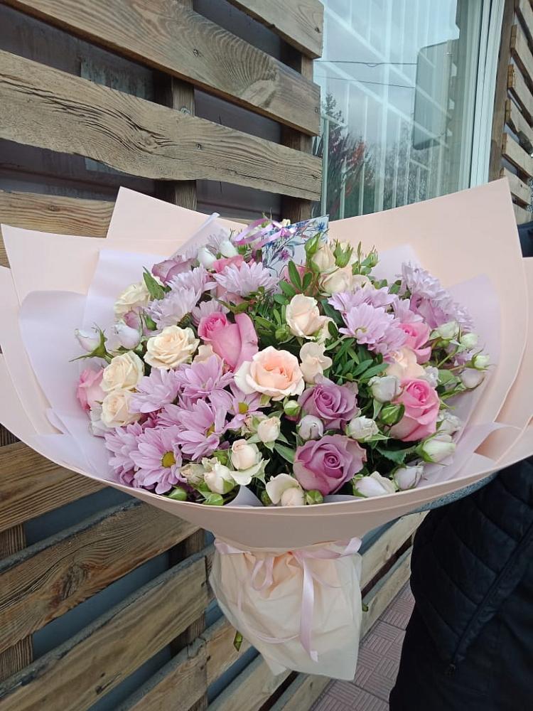 Букет цветов из: Розы и Хризантемы в Таштаголе