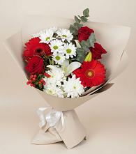 Букет цветов из:  Розы, Хризантемы, Герберы и Лилии в Таштаголе